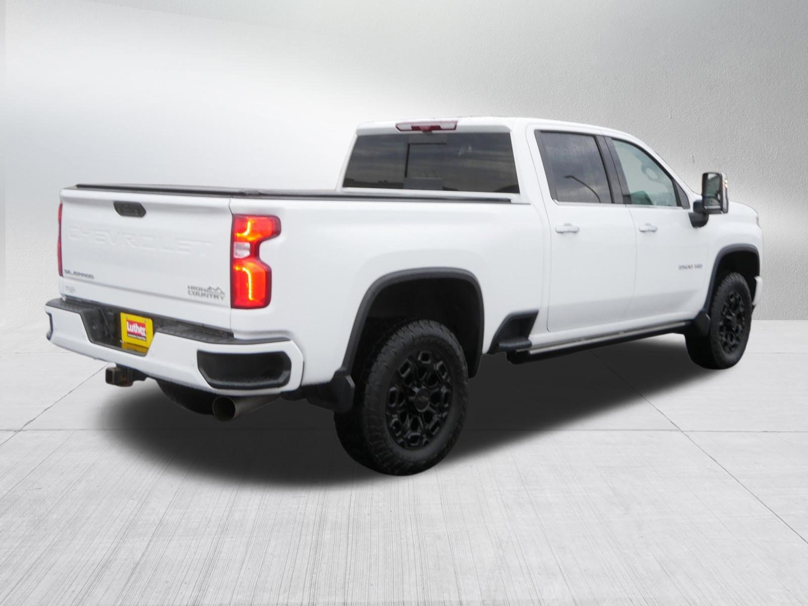 Used 2022 Chevrolet Silverado 3500 High Country w/ Z71 Off-Road Package image 7