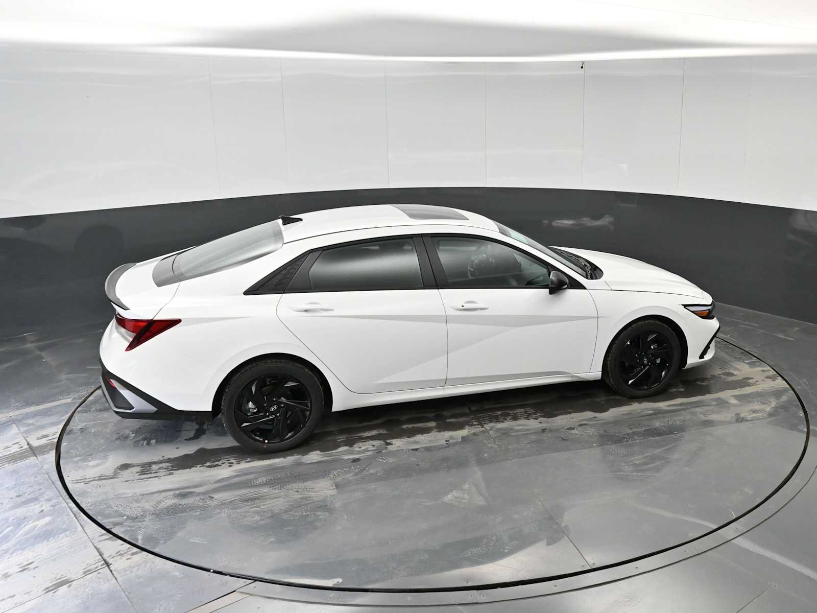 New 2026 Hyundai Elantra SEL Sport FWD image 31