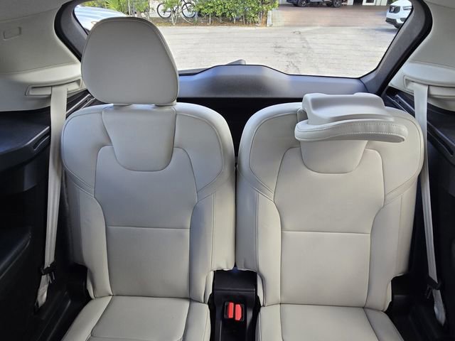 Used 2018 Volvo XC90 T6 Momentum w/ Convenience Package image 14