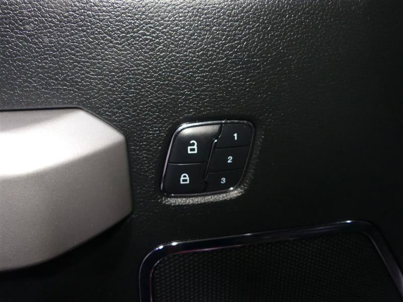 Used 2016 Ford F150 Lariat AWD/4WD image 18