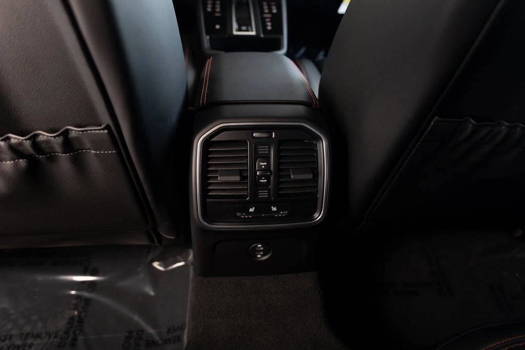 New 2026 Porsche Macan image 90