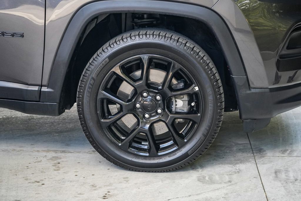 Used 2023 Jeep Compass Altitude image 11