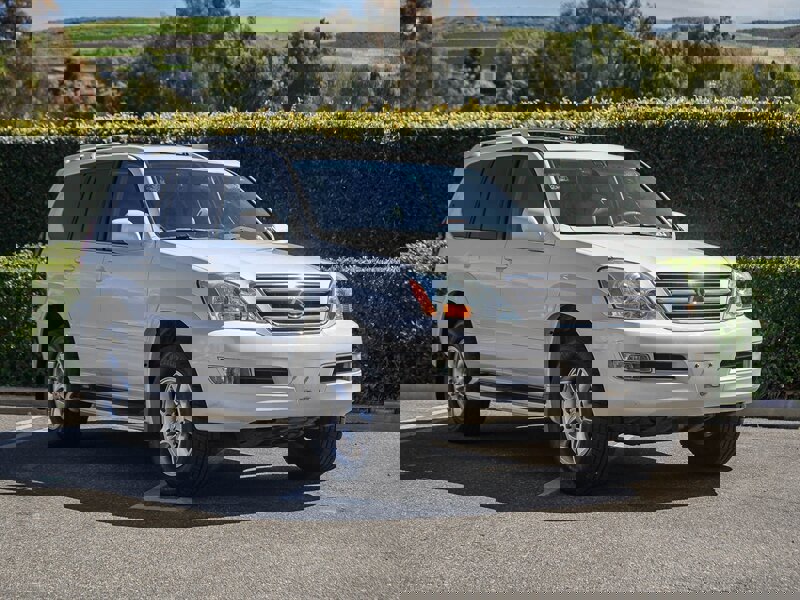 Used 2004 Lexus GX 470 image 8
