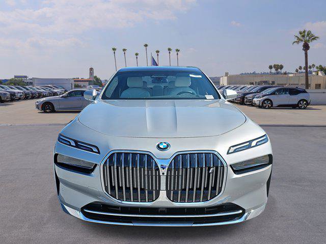 New 2025 BMW i7 eDrive50 image 2