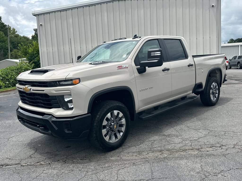 Used 2026 Chevrolet Silverado 2500 Custom w/ Custom Value Package AWD/4WD image 2
