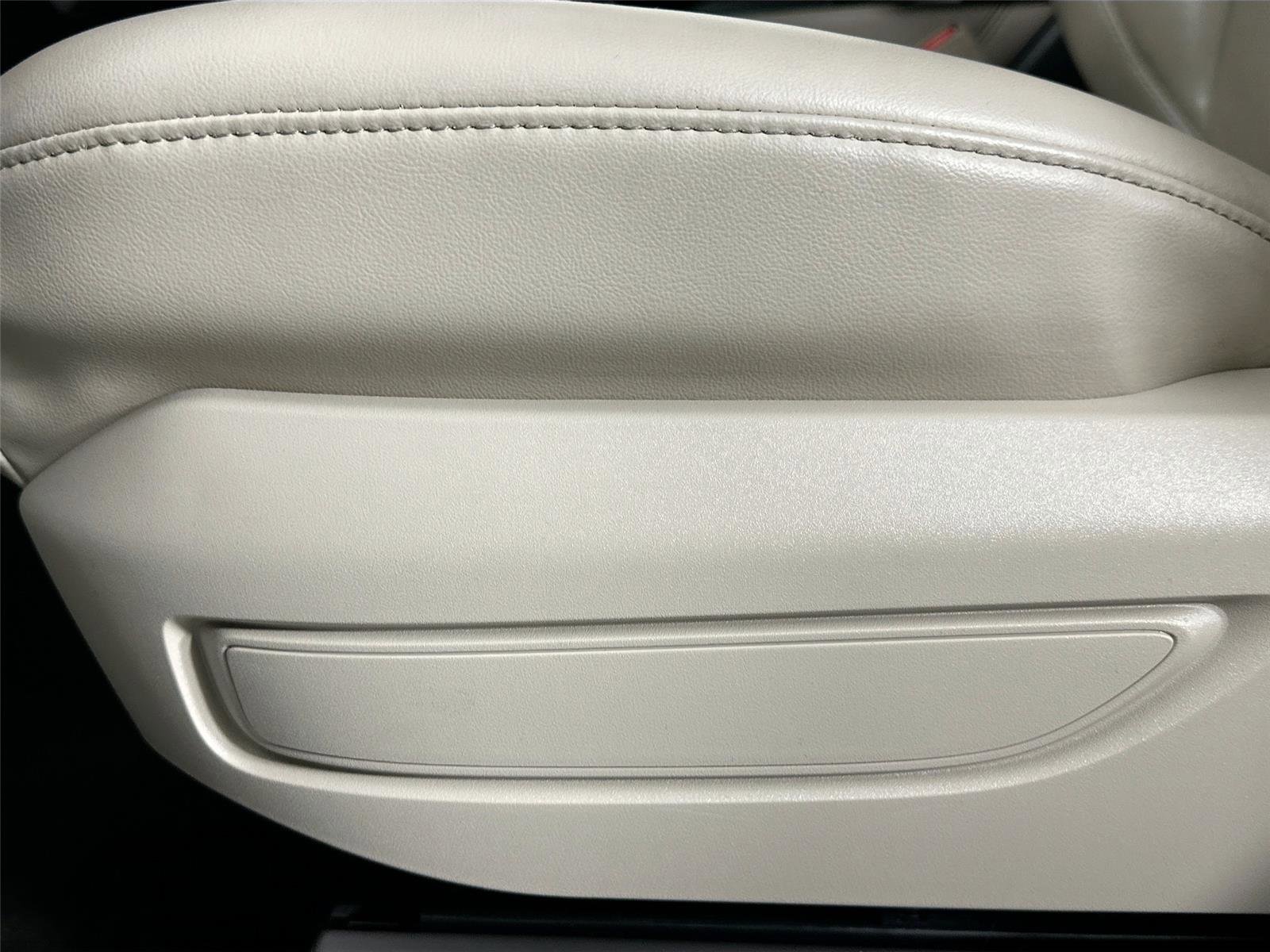 Used 2023 Lincoln Corsair Reserve image 20