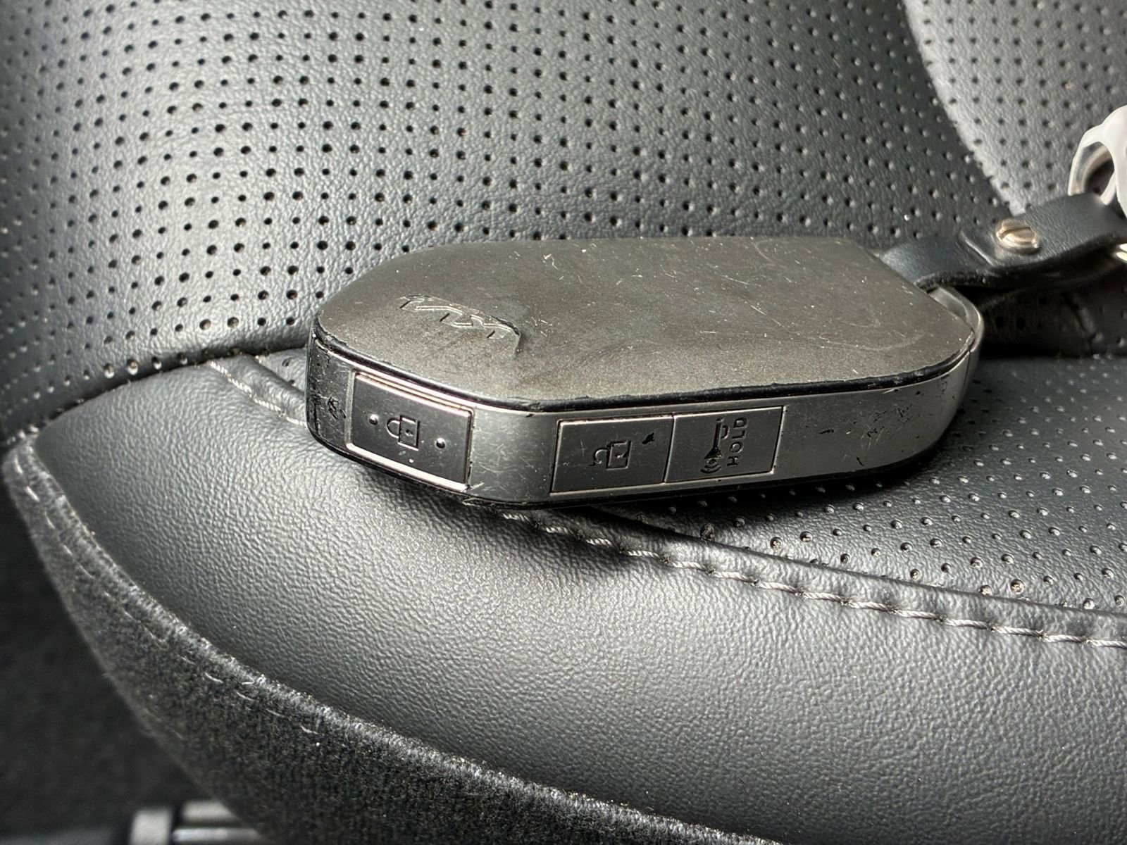 Used 2024 Kia Sorento S FWD image 21