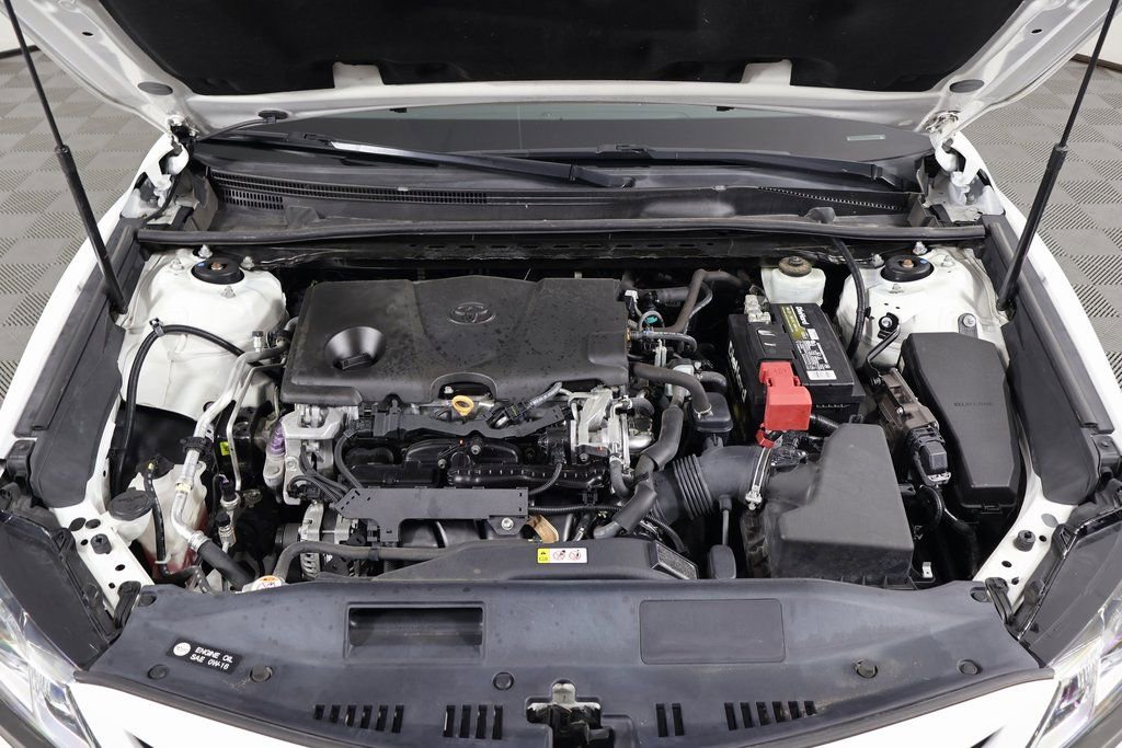 Used 2020 Toyota Camry SE FWD image 15