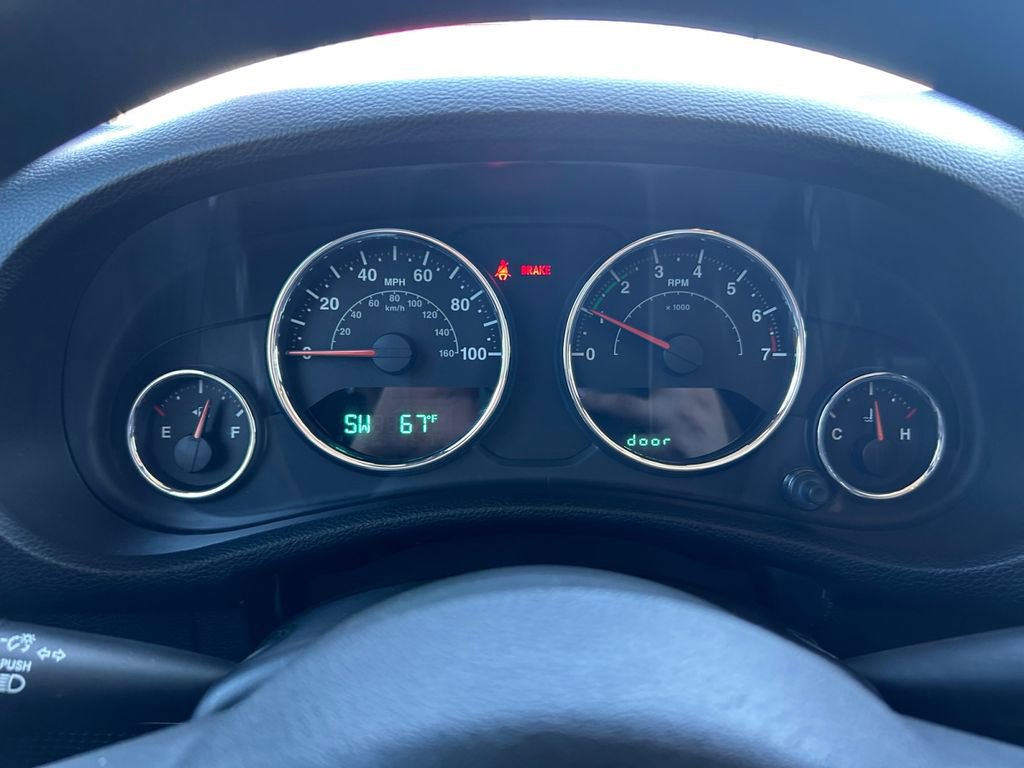Used 2014 Jeep Wrangler Sport AWD/4WD image 15