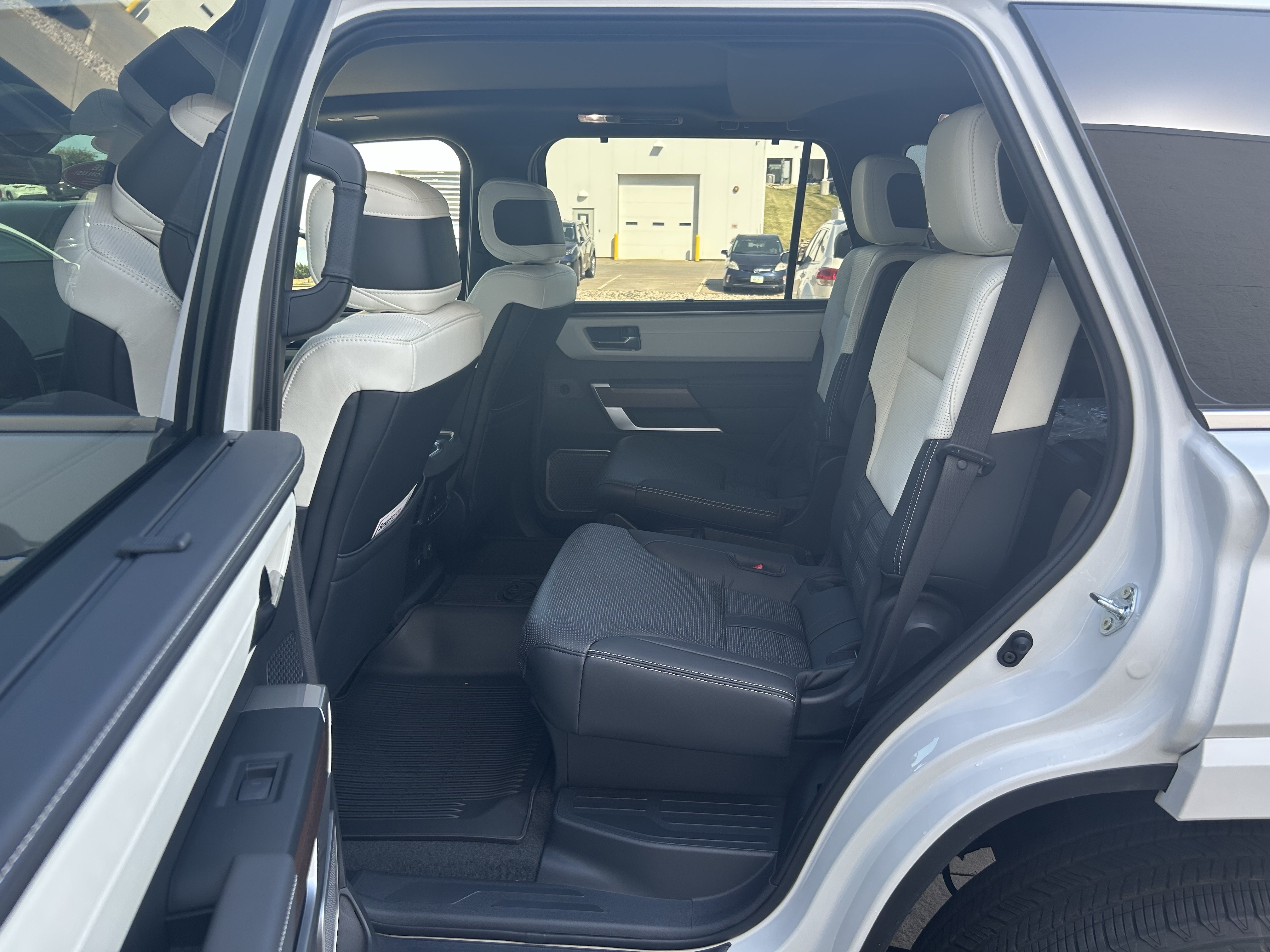 Certified 2025 Toyota Sequoia Capstone AWD/4WD image 18