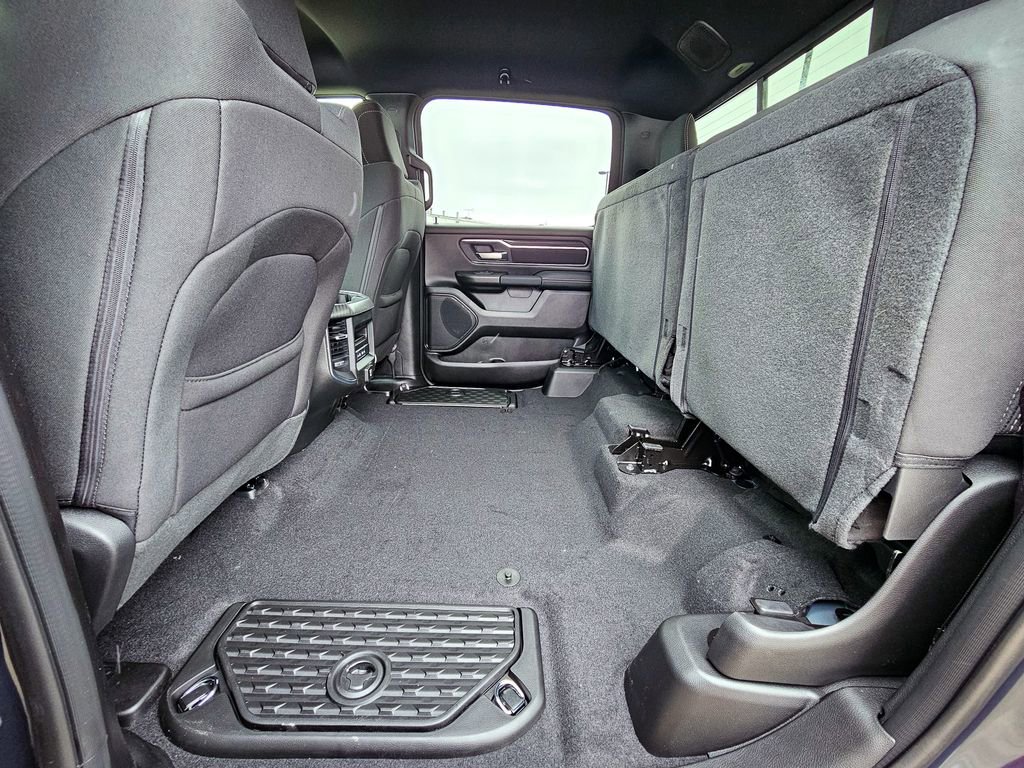 New 2026 RAM 1500 4x4 Crew Cab image 37