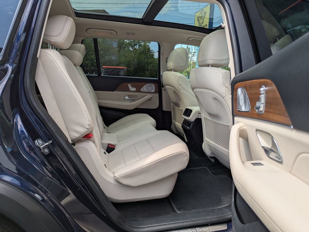 Used 2021 Mercedes-Benz GLS 450 4MATIC image 40