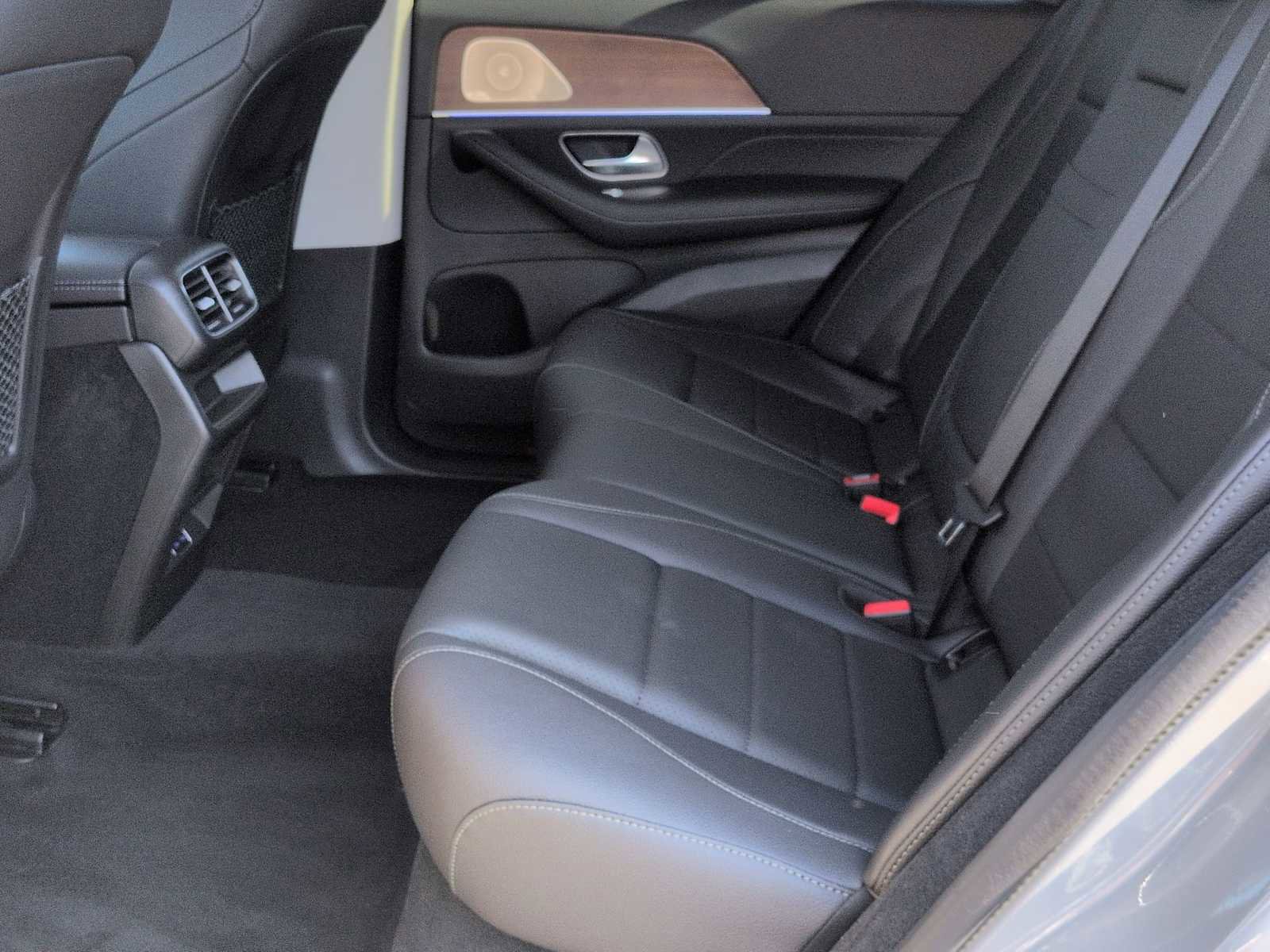 Used 2024 Mercedes-Benz GLE 350 4MATIC image 21