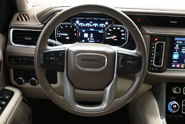 Used 2021 GMC Yukon XL Denali AWD/4WD image 26