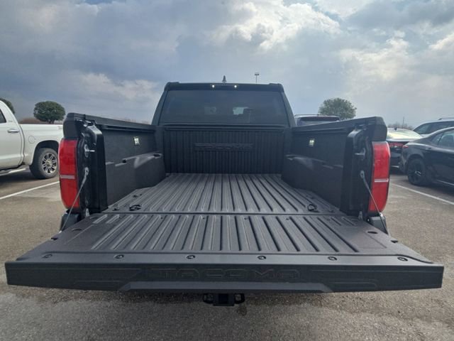 Used 2025 Toyota Tacoma SR5 image 12