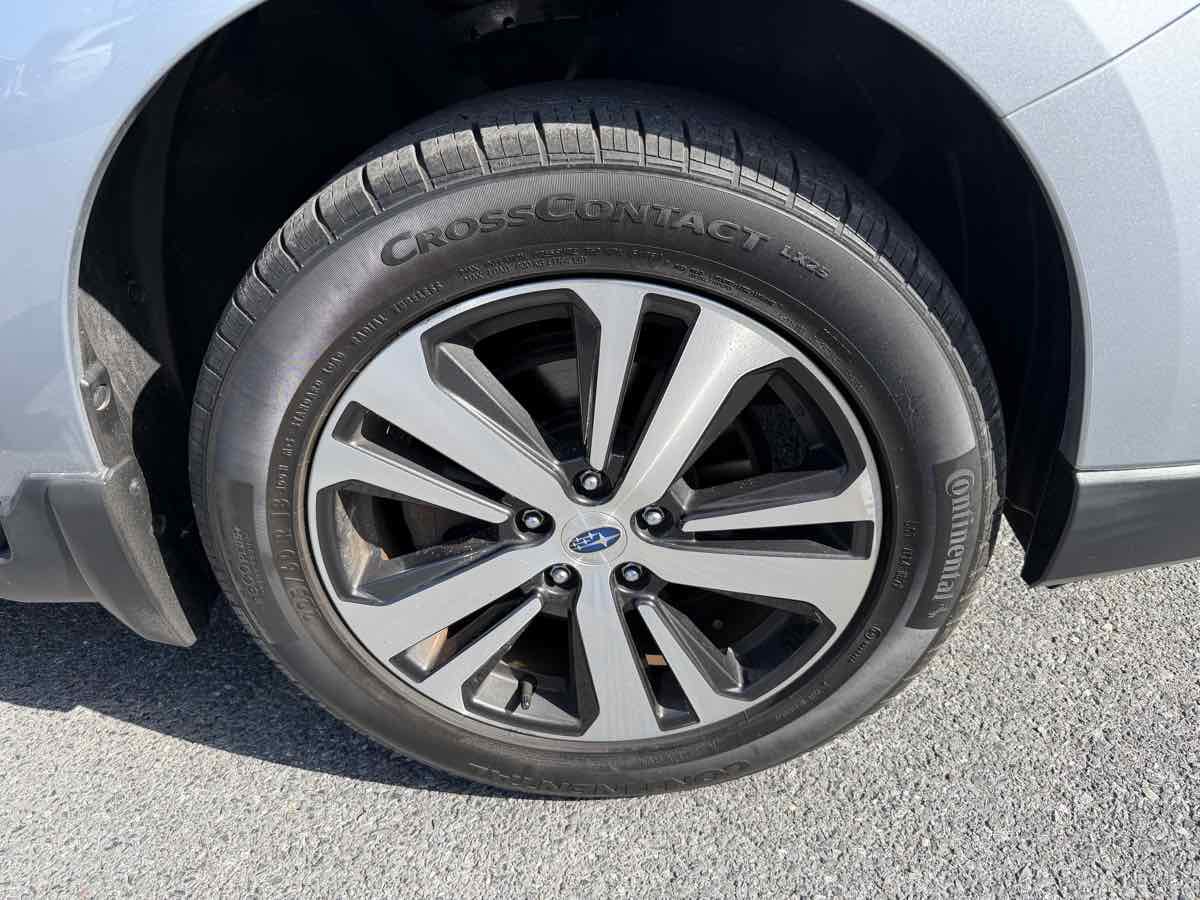 Used 2018 Subaru Outback 2.5i Limited AWD/4WD image 30