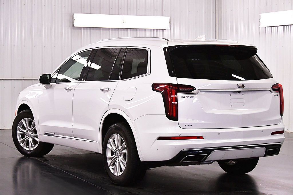 Used 2024 Cadillac XT6 Luxury w/ LPO, Floor Liner Package image 5