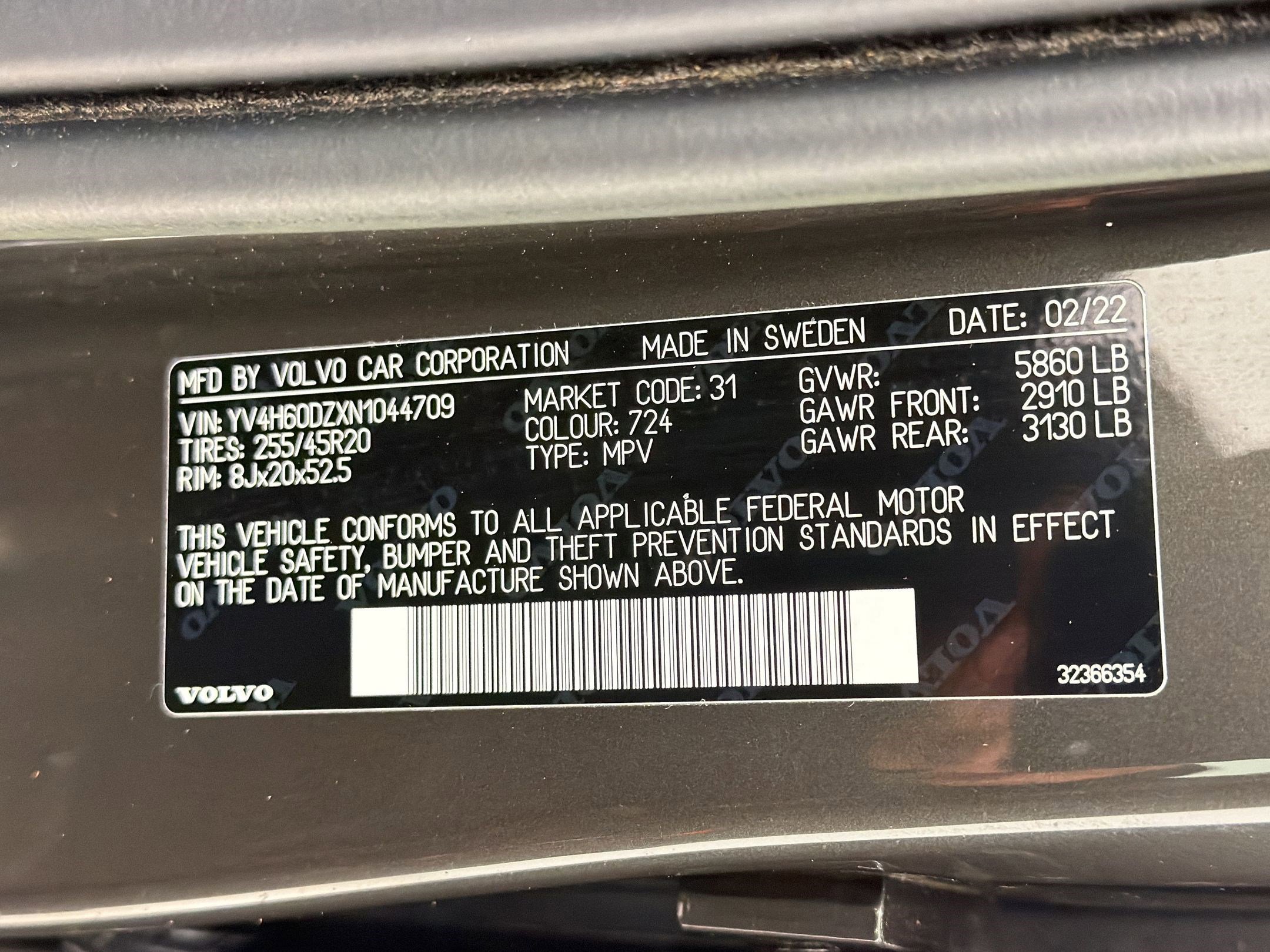 Used 2022 Volvo XC60 T8 Inscription Expression w/ Advanced Package AWD/4WD image 19