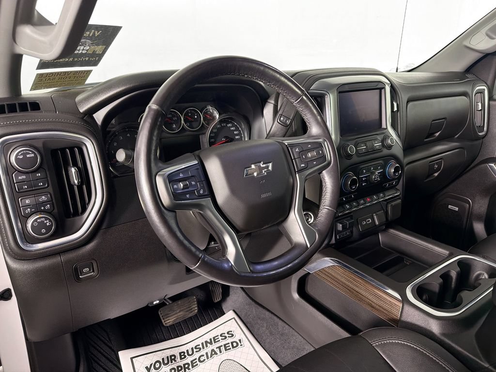 Used 2021 Chevrolet Silverado 1500 LT Trail Boss w/ Convenience Package II AWD/4WD image 9