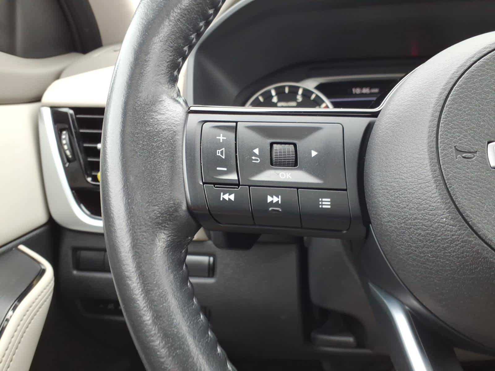 Used 2023 Nissan Rogue SL AWD/4WD image 23