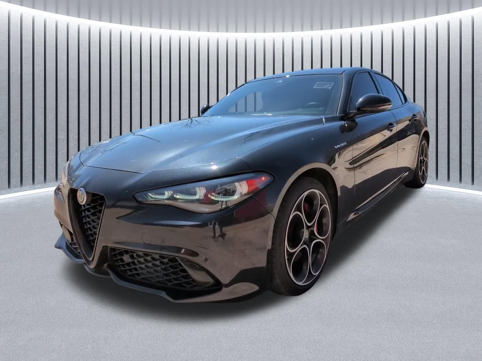 Used 2024 Alfa Romeo Giulia Veloce image 17