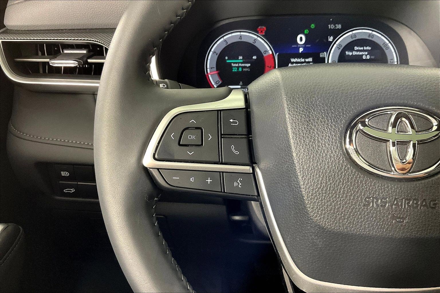 Used 2026 Toyota Highlander XSE AWD/4WD image 12
