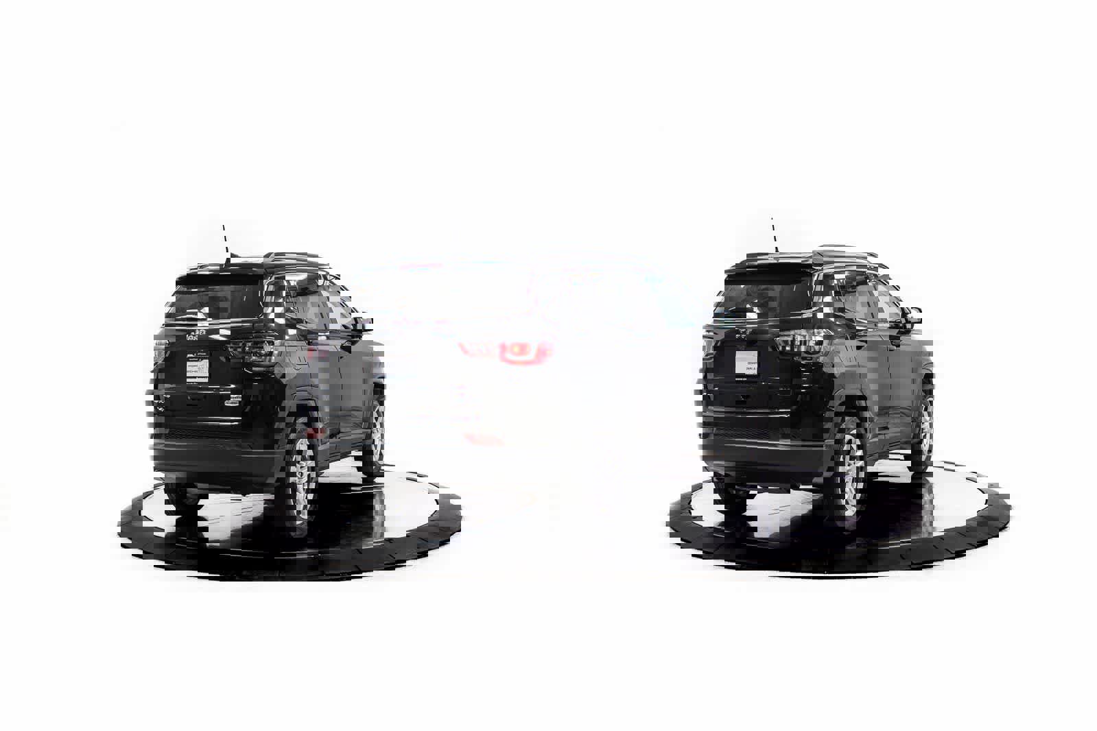 Used 2023 Jeep Compass Latitude image 8