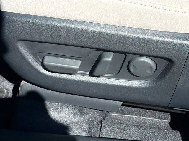 New 2026 MAZDA CX-90 Plug-In Hybrid w/ Preferred image 27