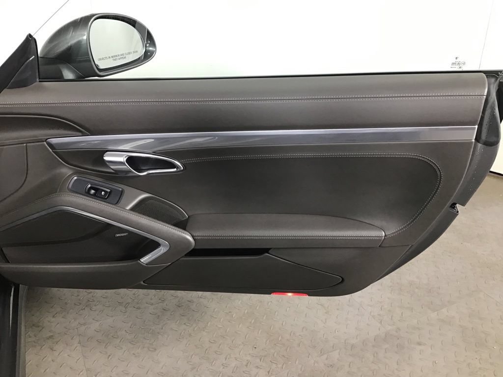 Certified 2017 Porsche 911 Carrera 4 AWD/4WD image 31