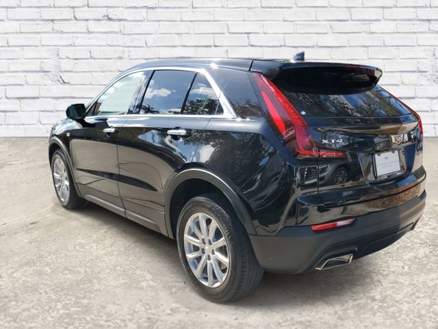 Used 2022 Cadillac XT4 Luxury w/ Driver Awareness Package image 2
