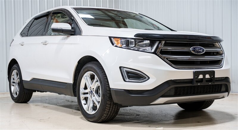 Used 2018 Ford Edge Titanium w/ Technology Package AWD/4WD image 1