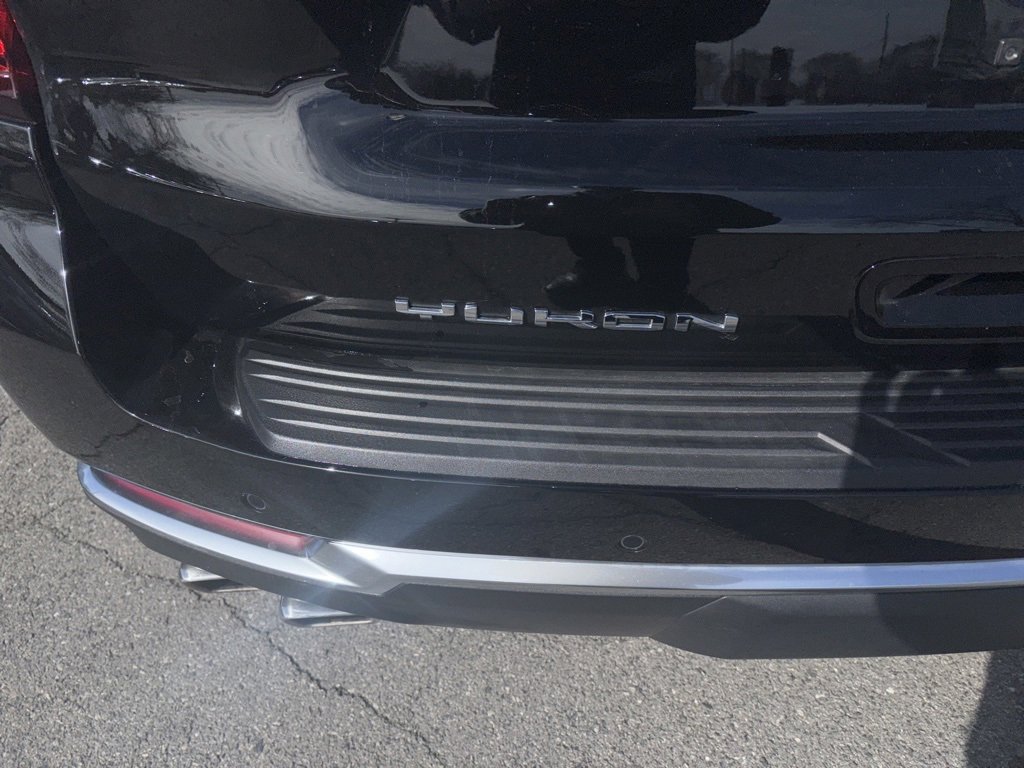 New 2025 GMC Yukon XL Denali w/ Sun & Power Step Package image 9