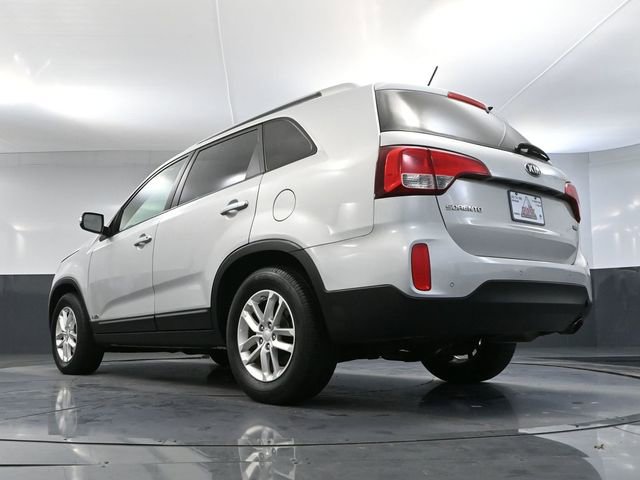 Used 2015 Kia Sorento LX image 47