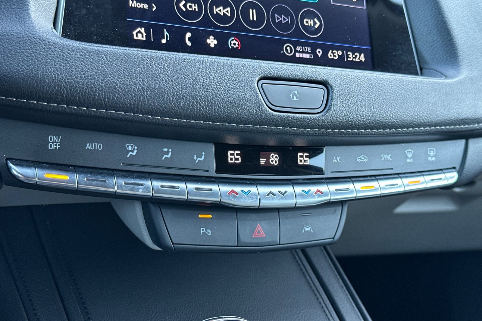 Used 2023 Cadillac XT4 Premium Luxury image 22