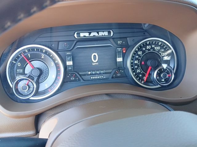 Used 2023 RAM 2500 Laramie AWD/4WD image 18