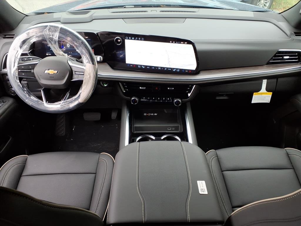 New 2026 Chevrolet Suburban Premier image 19