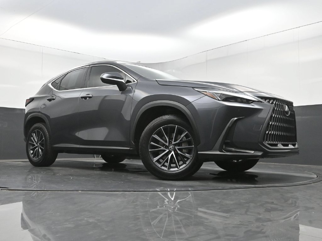 Used 2024 Lexus NX 250 FWD w/ Towing Package (2000 Lbs) image 24