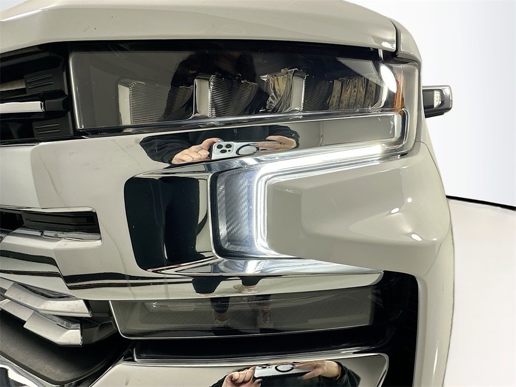 Used 2021 Chevrolet Silverado 1500 LTZ w/ Z71 Off-Road Package image 9