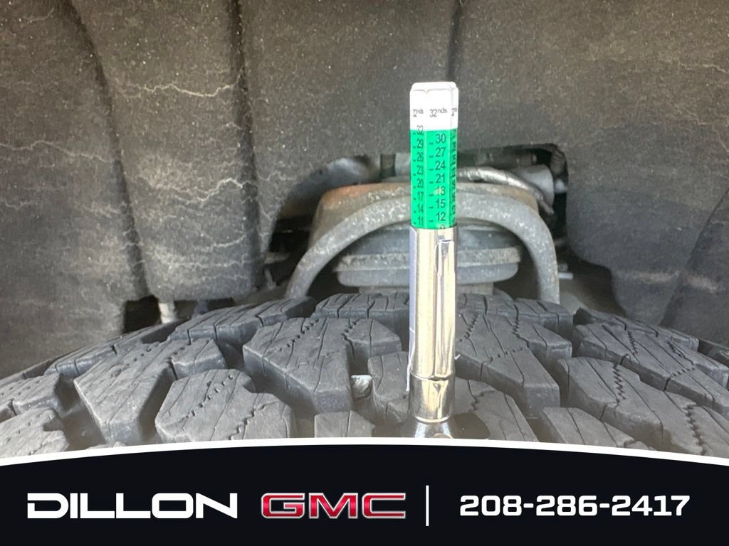 Used 2015 GMC Sierra 1500 SLT w/ Suspension Package, Off-Road AWD/4WD image 22