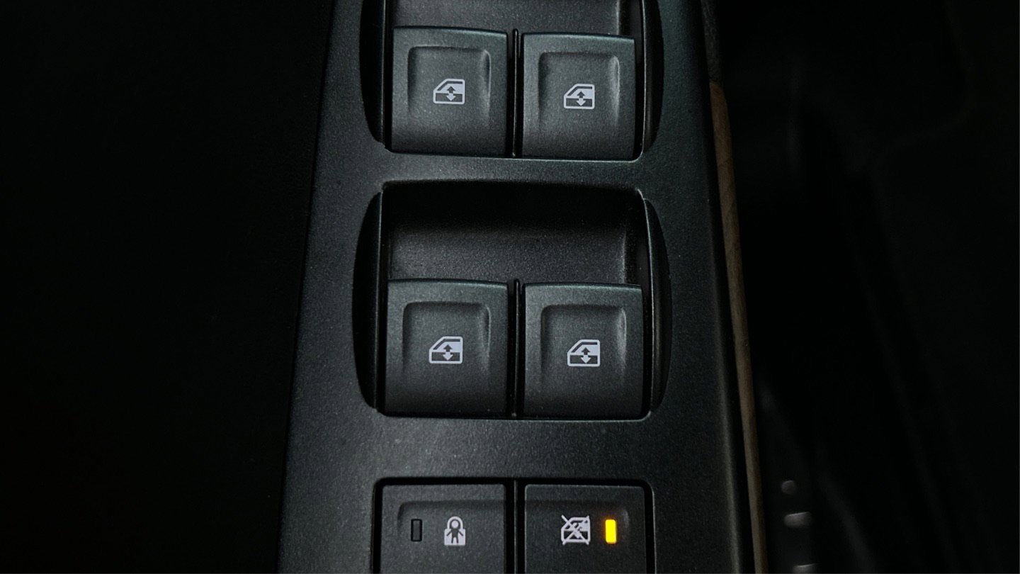 Used 2020 GMC Yukon XL Denali image 47