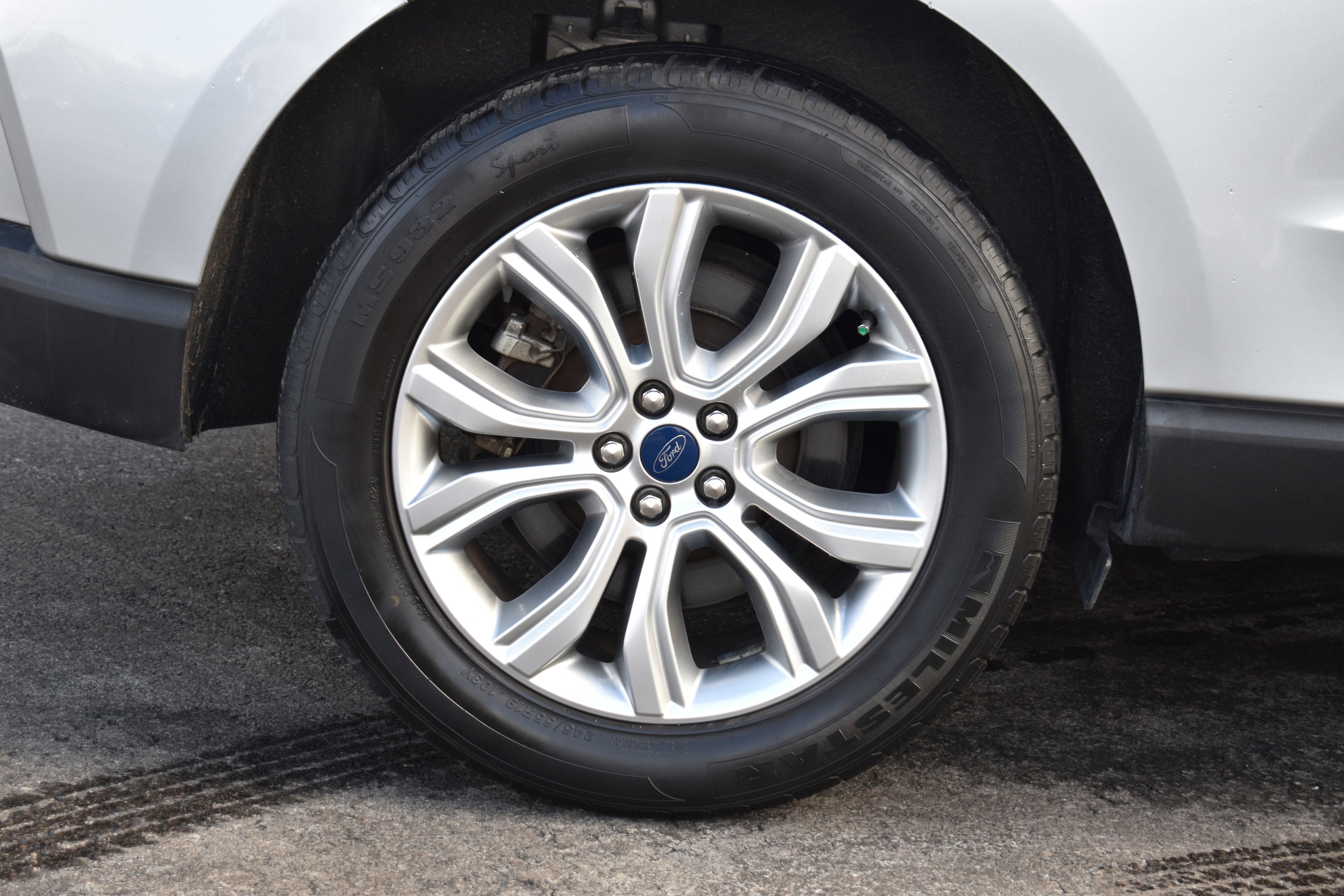 Used 2022 Ford Edge Titanium image 38