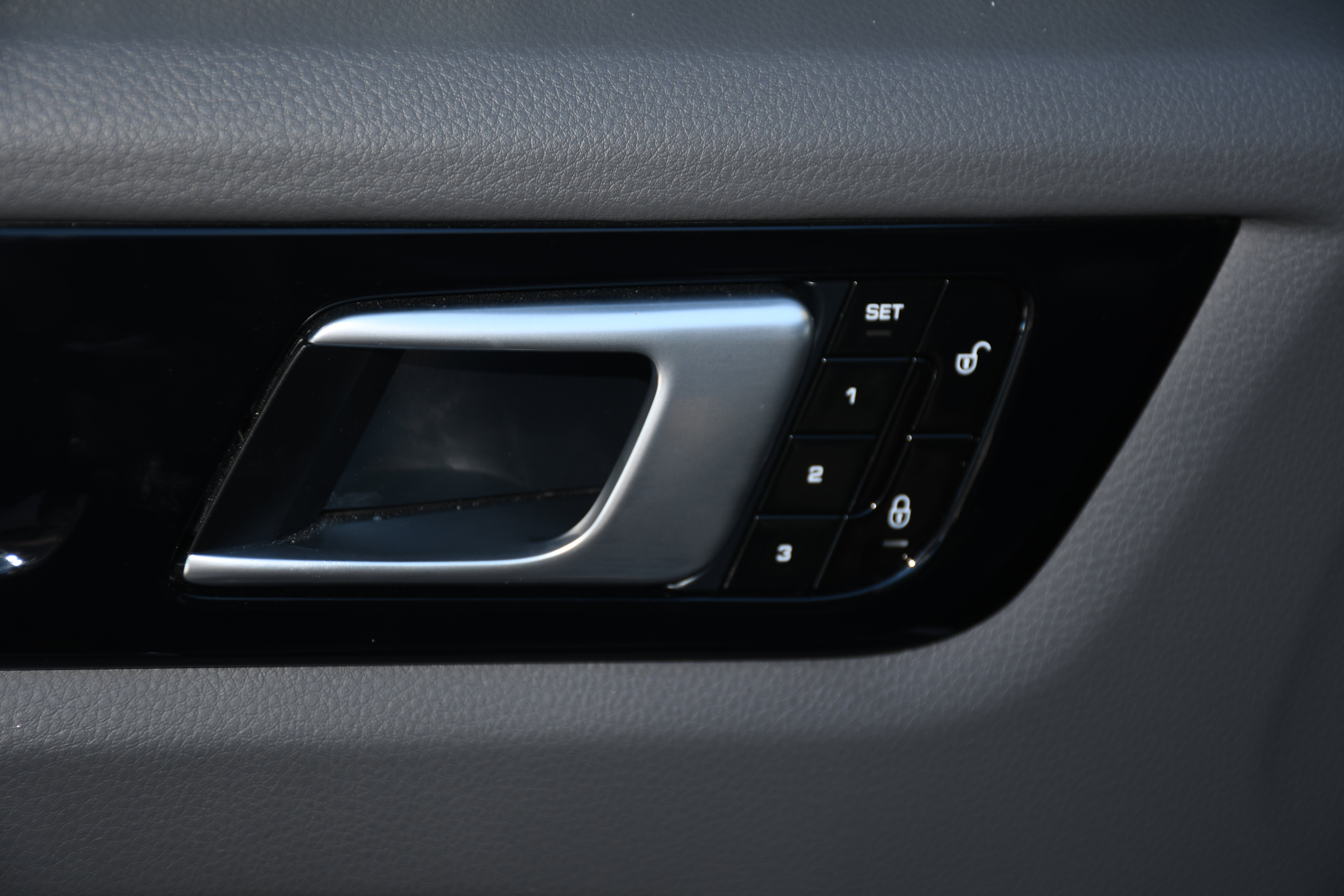 Used 2019 Porsche Cayenne image 11