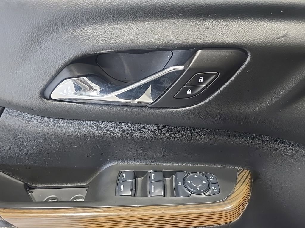 Used 2017 GMC Acadia SLE image 13