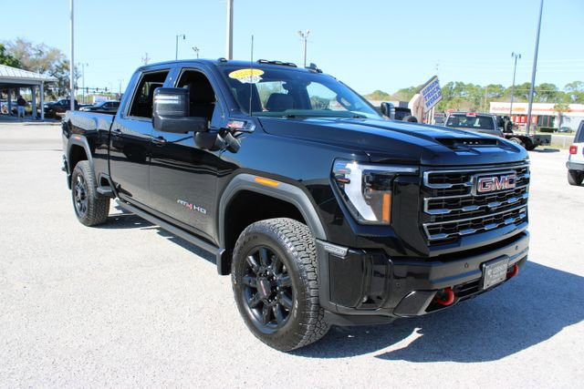 Used 2025 GMC Sierra 2500 AT4 w/ AT4 Premium Plus Package image 16