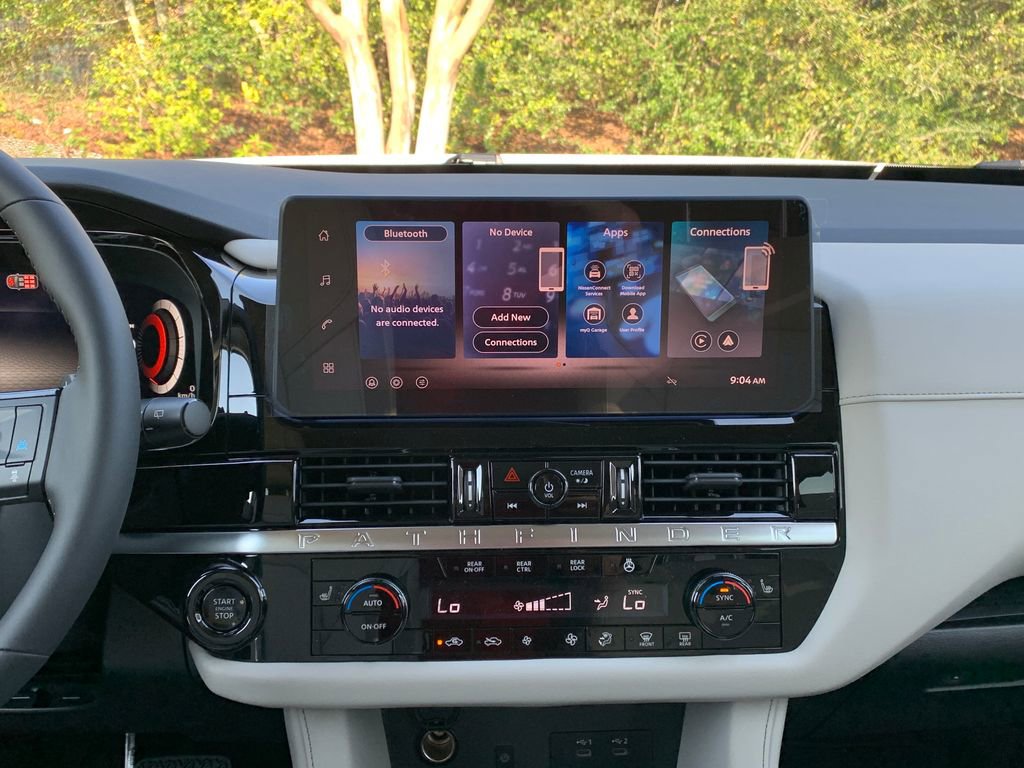 New 2026 Nissan Pathfinder SL image 14