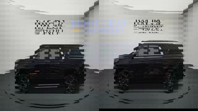 New 2026 Chevrolet Suburban Premier w/ Sun And Tow Package image 6