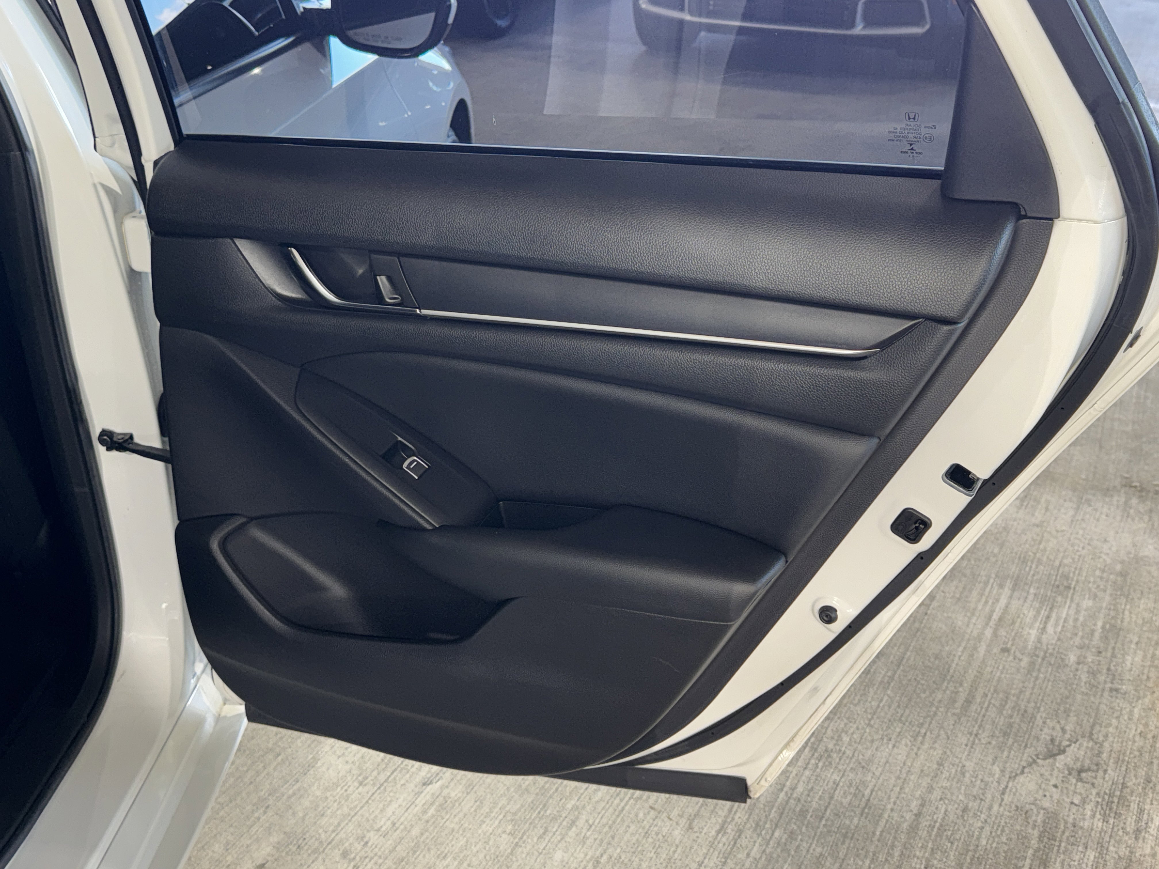 Used 2021 Honda Accord LX image 11