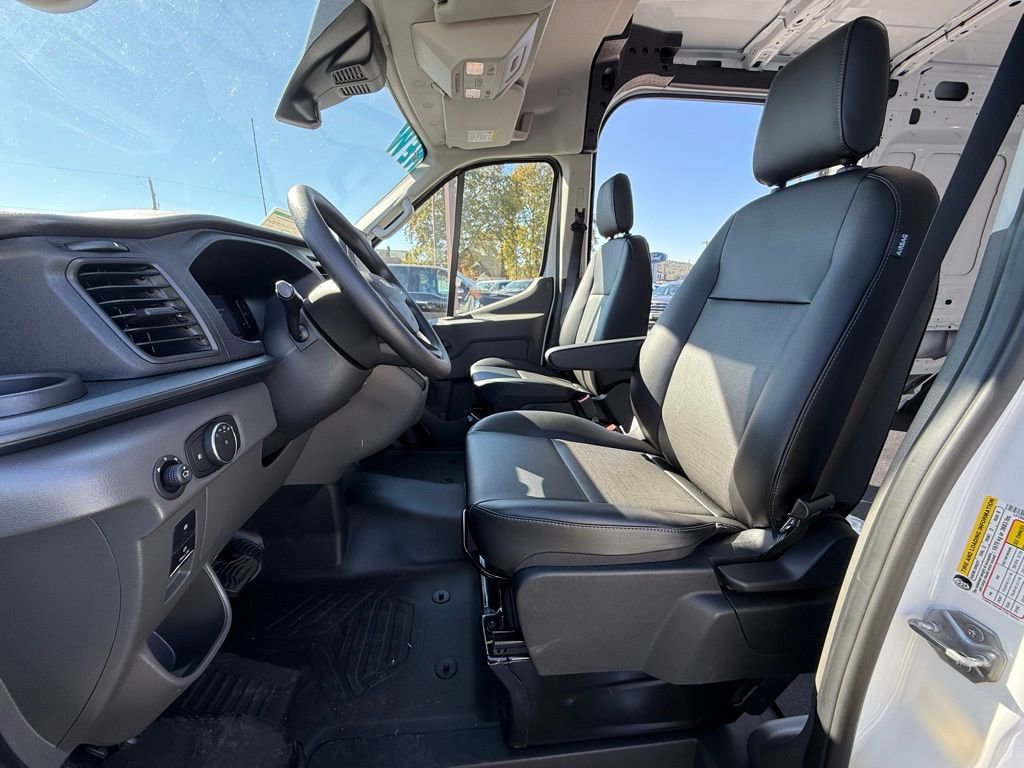New 2026 Ford Transit 250 148 Medium Roof image 10