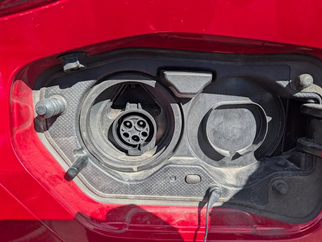 Used 2022 Toyota Prius Prime XLE FWD image 11