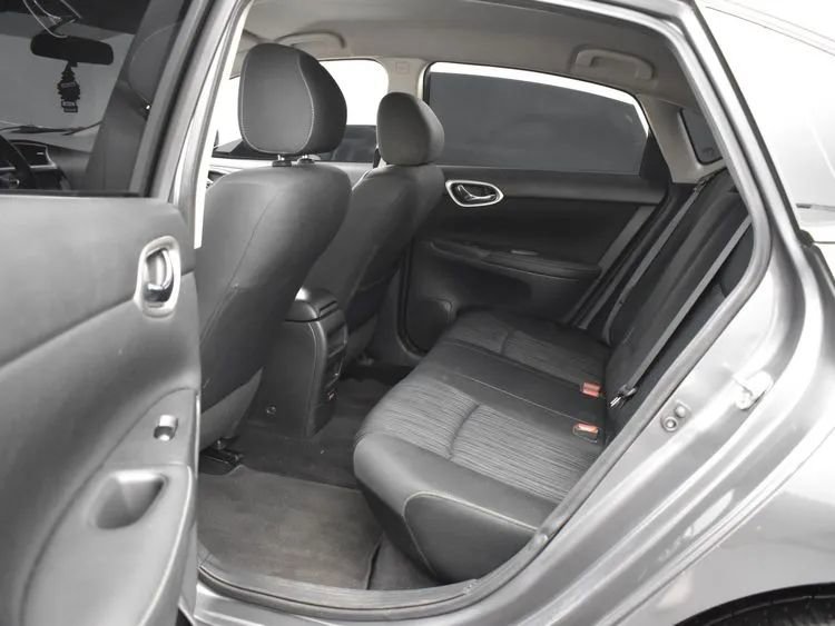 Used 2019 Nissan Sentra SV image 15